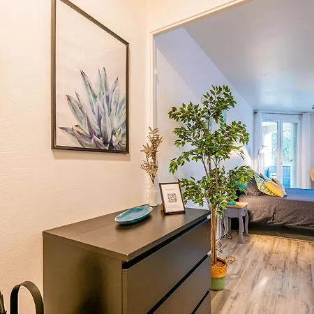 Le Lagon Bleu - Parking - Netflix - Loggia * Courcouronnes